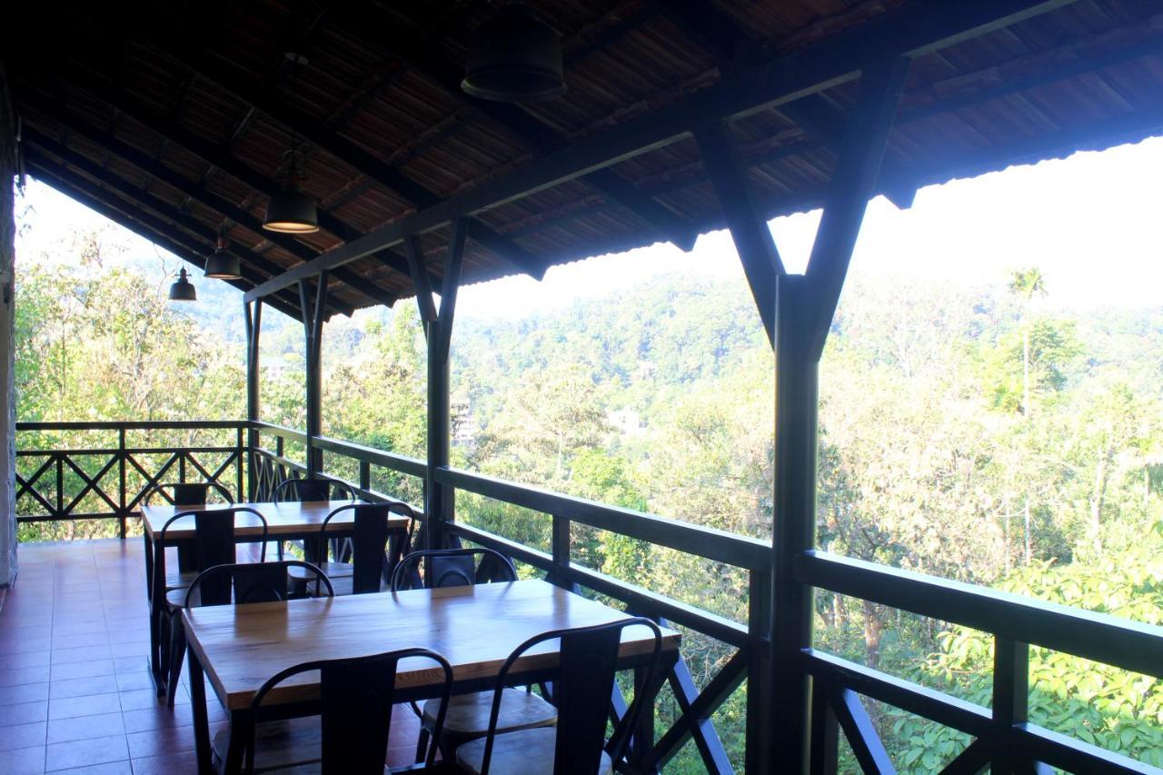 Hotel The Wild Trails Clarks Exotica , Munnar Extérieur photo