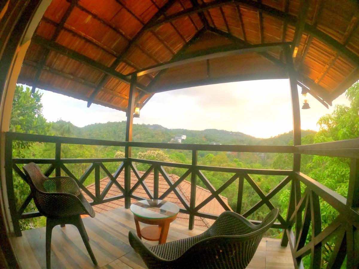 Hotel The Wild Trails Clarks Exotica , Munnar Extérieur photo