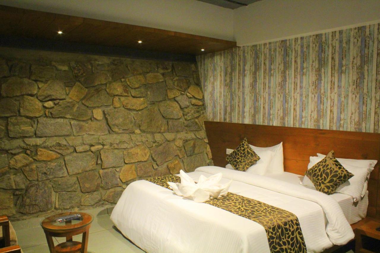Hotel The Wild Trails Clarks Exotica , Munnar Extérieur photo